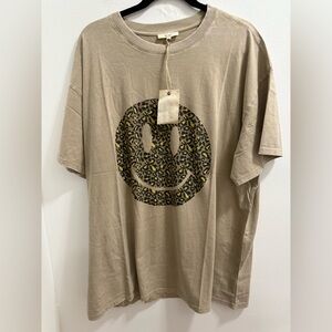 Easel Khaki Smiley Washed tee